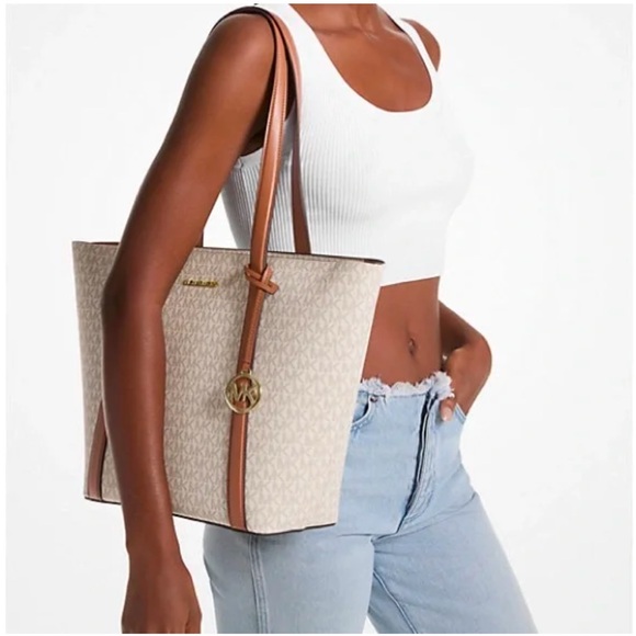 Michael Kors Pratt Signature Logo Large Tote Bag Carnation $498 Vanilla NWT - Picture 2 of 8